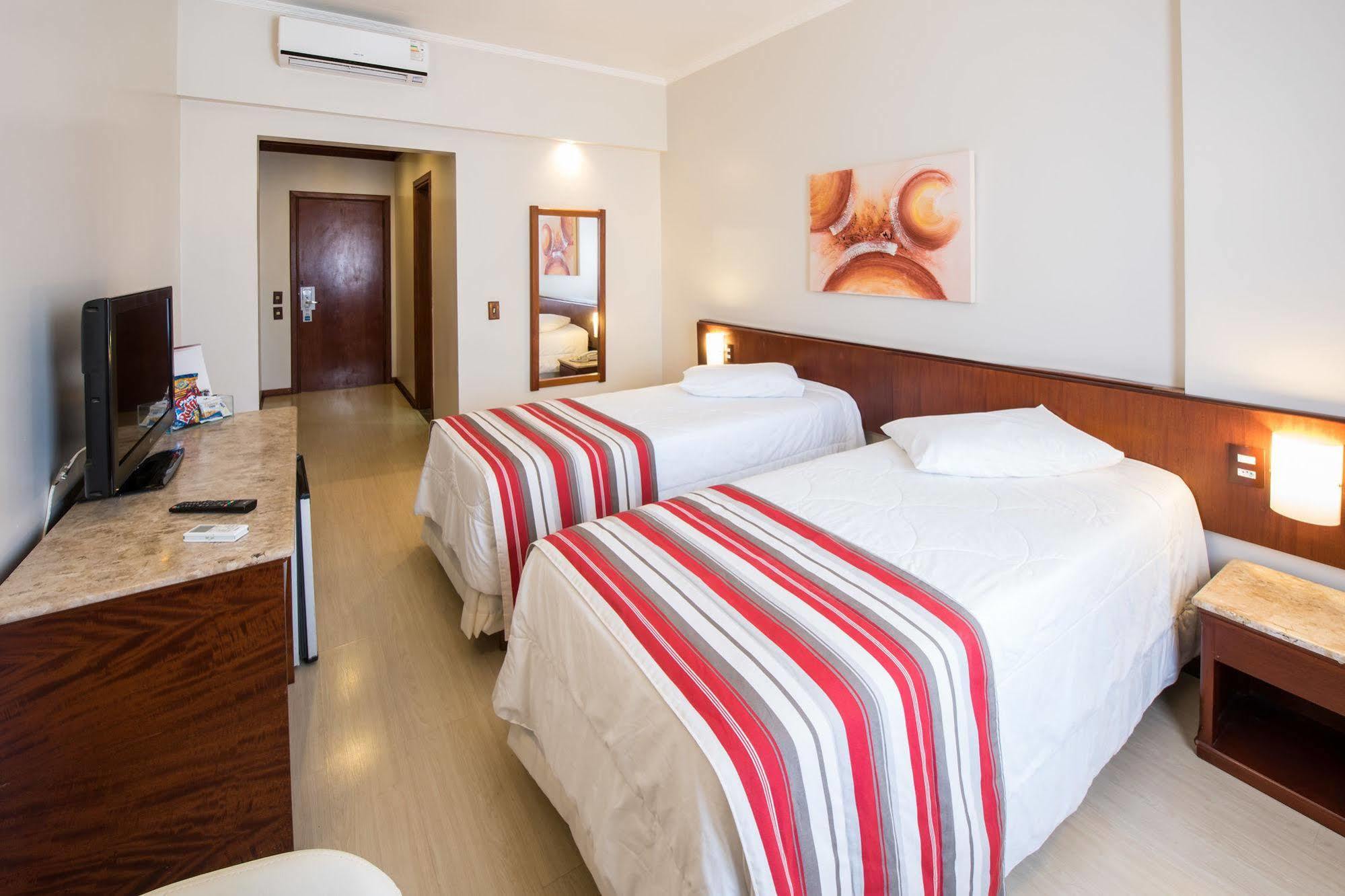 Poços de Caldas Hotel Carlton Plaza מראה חיצוני תמונה