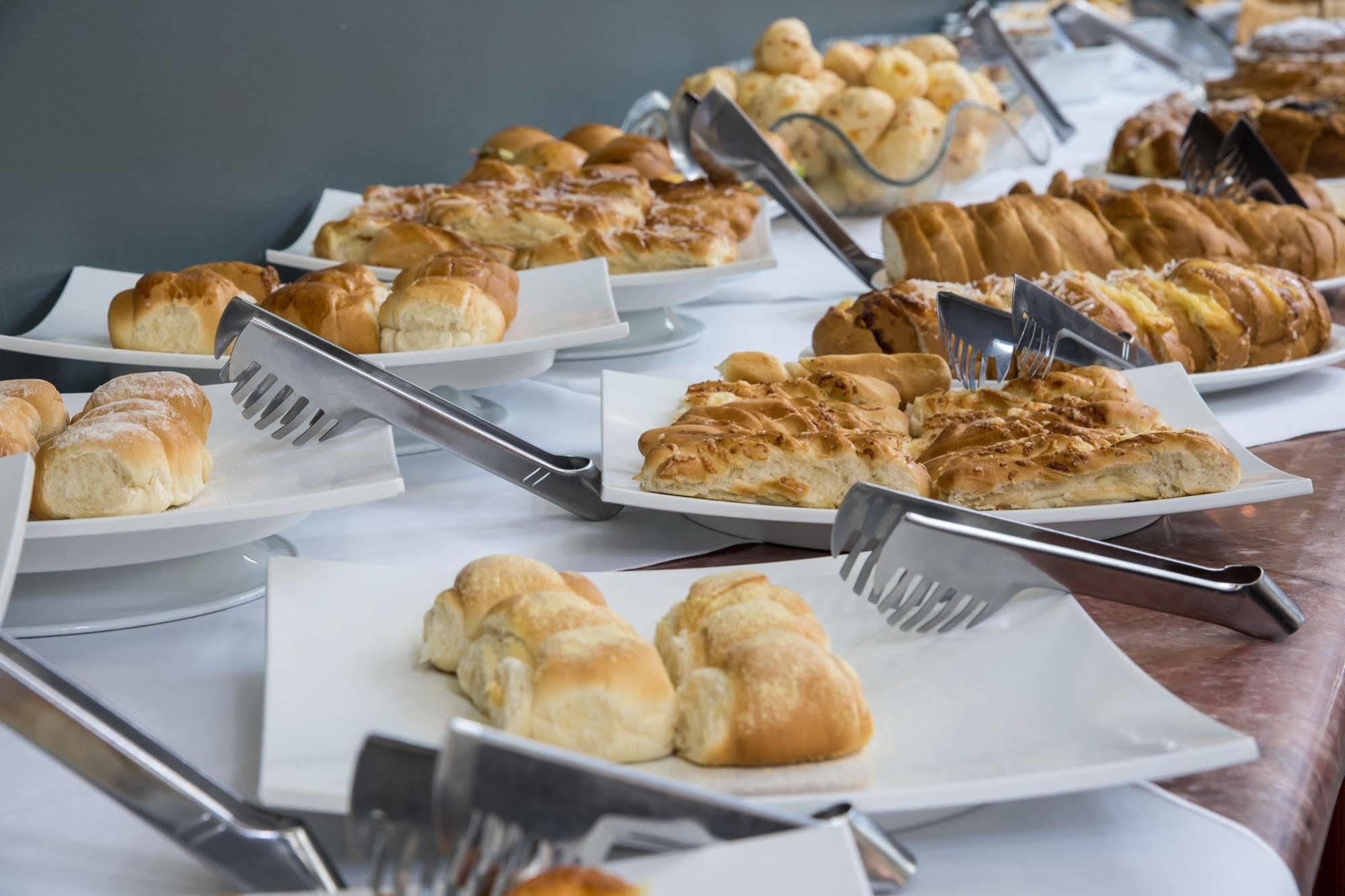 Poços de Caldas Hotel Carlton Plaza מראה חיצוני תמונה